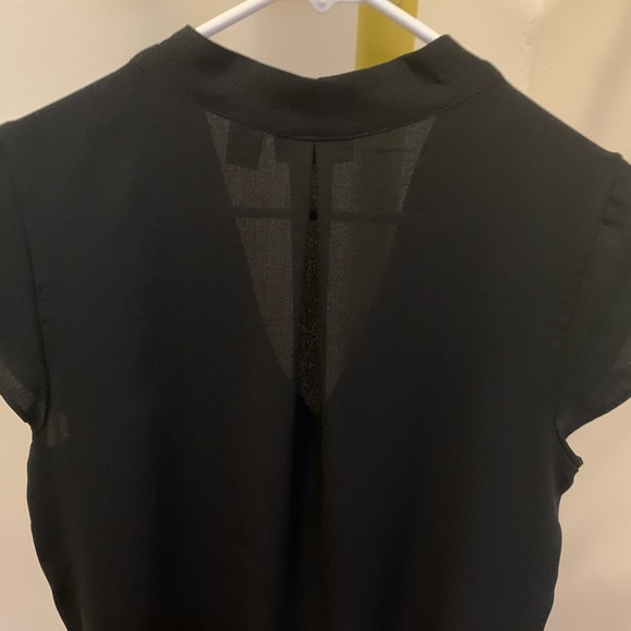 Halogen v neck top - Picture 5 of 6